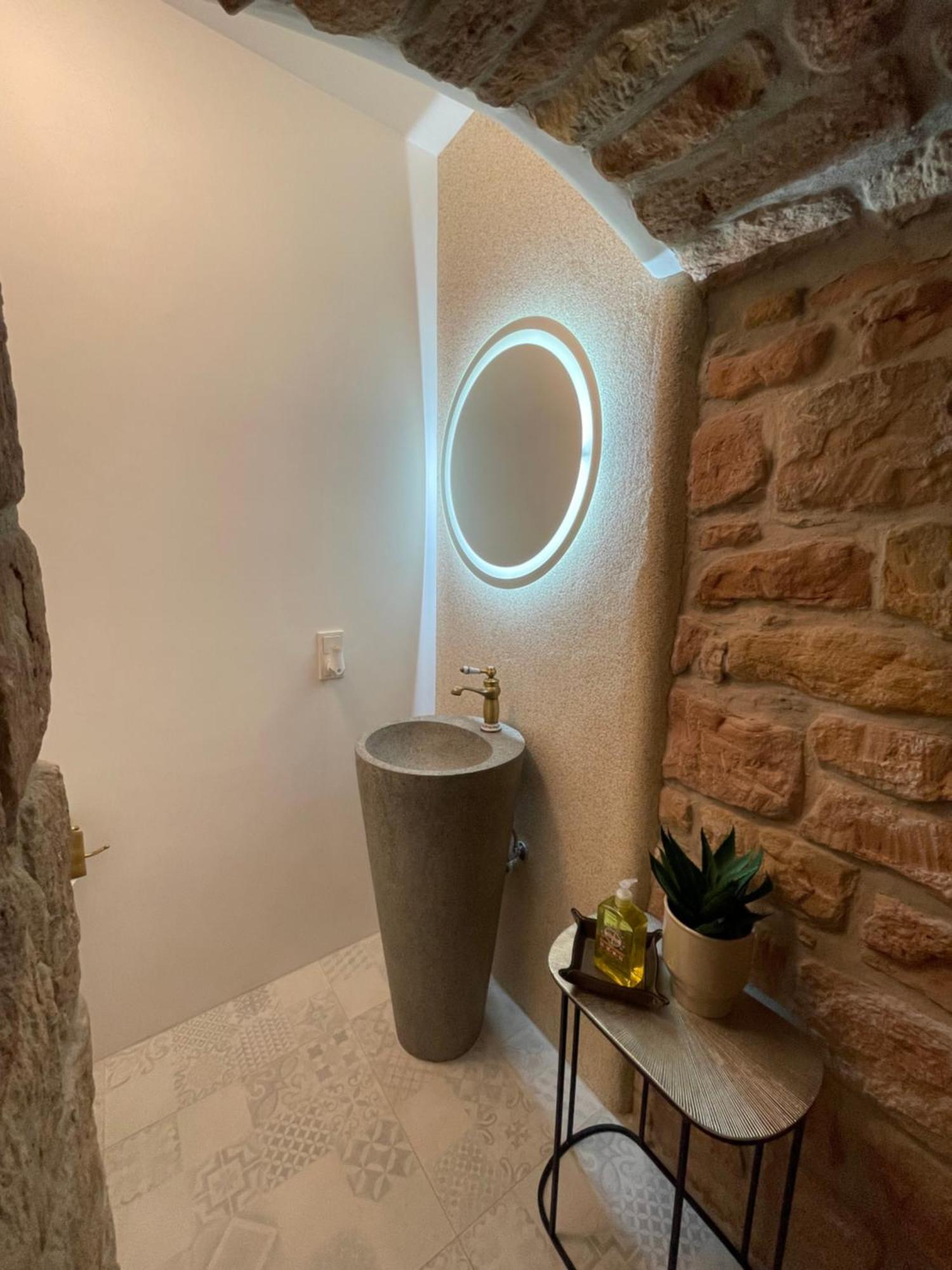 Luxurioese Ferienwohnung Mit Wellness Oase Саарбург Екстер'єр фото