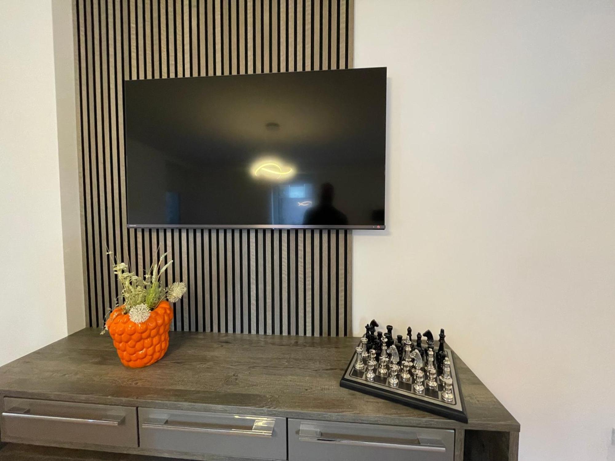 Luxurioese Ferienwohnung Mit Wellness Oase Саарбург Екстер'єр фото